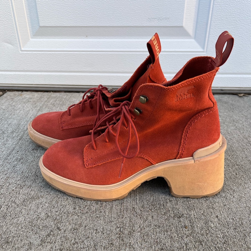 Sorel Hi-Line Heel Lace Up Boot Rust Red Tawny Buff Women’s Size 9 Suede Leather